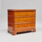 1018 8265 CHEST OF DRAWERS